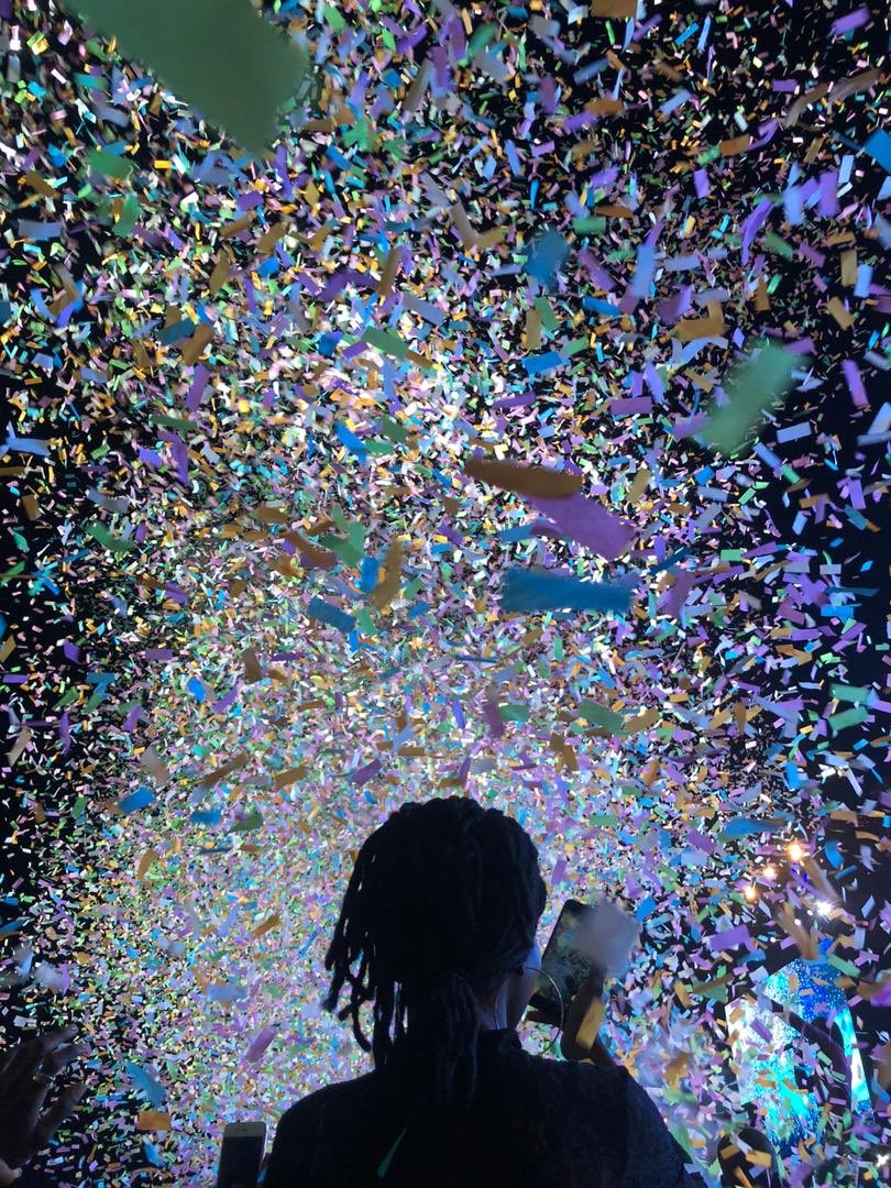 black_details's tweet photo. I took these pictures with an iPhone (Zero Edits) last December and it keeps reminding of times when we were free to move around and the world was normal ❤️ #COVID19 #lockdown2020 #IsolationExperience https://t.co/qgCQVTY8V7