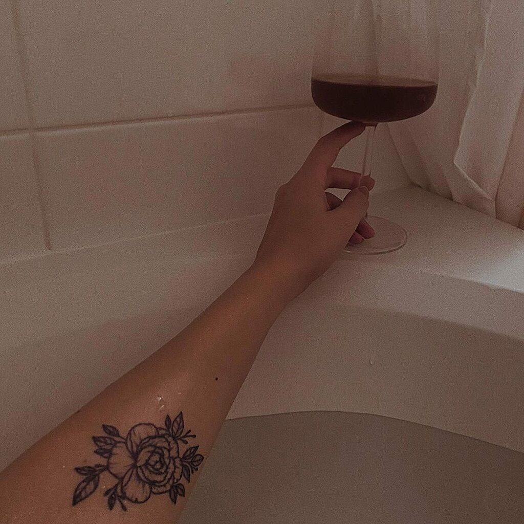 Inkbox Tattoos A Reminder From Cheryshperry That Yes You Can Bathe With An Inkbox On You Can Drink Wine Too If You Want T Co Dviuhzp9ny T Co Zlxei5xasi