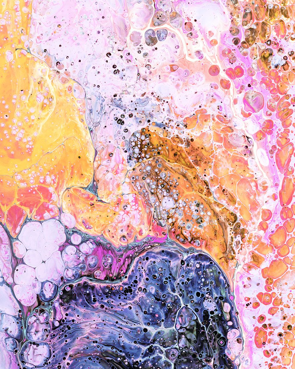 83oranges's tweet photo. "The true worth of a person is not to be found in the person himself, but in the colours and textures that come alive in others in his presence." 😊
#newtextures #texturestudy
.
#artprints #walldecor #digitalart #contemporaryart #abstract #photoshop #texture #83oranges #society6 https://t.co/WCWPk5g7Va