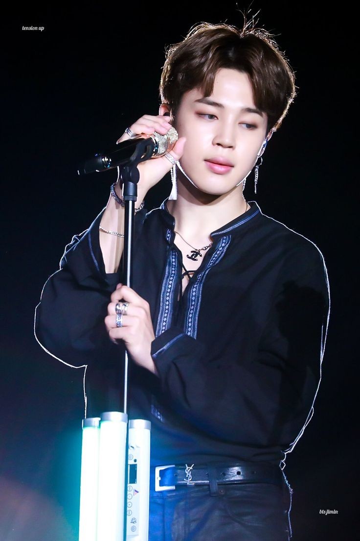 Jimins_Bea's tweet photo. #MyFavoriteBTSMemory
Muster 2019
The first time I watched them live. The first time I heard Pied Piper and so many songs I didn't know until that day. The n time I fell in love with Jimin. The day when I truly felt BTS love for Army. I will never forget the feeling. I love them💜 https://t.co/ob3AtuqcZv