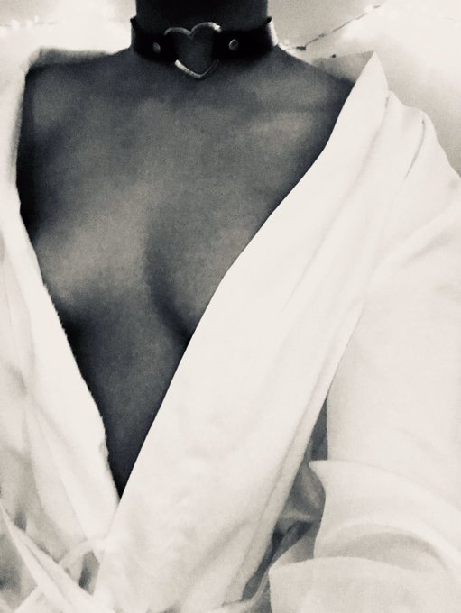 Got some new pics before making a new vid! Check out my Onlyfans and Manyvids 💅  #cashslave #slave #dominantfemale<a href="/tag/femdom"class="tags"><span>#femdom</span></a><a href="/tag/slave"class="tags"><span>#slave</span></a><a href="/tag/findom"class="tags"><span>#findom</span></a><a href="/tag/paypig"class="tags"><span>#paypig</span></a><a href="/tag/cashslave"class="tags"><span>#cashslave</span></a><a href="/tag/dominantfemale"class="tags"><span>#dominantfemale</span></a>