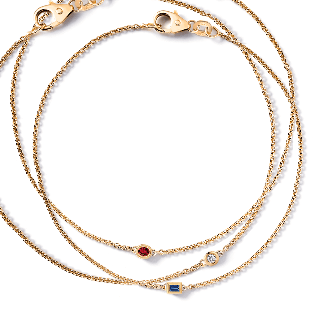 MissSpringJewel's tweet photo. Armband stackje voor vandaag.....met een Ovale robijn, een diamant en een Baguette saffiertje....love it..❤️💎💙
​.
​.
​#missspringjewellery #finejewelry #handgemaakt #saffier #robijn #diamant #goud #armband #jewelry
https://t.co/JF4gL2qQK3 https://t.co/VpB99SjwXS