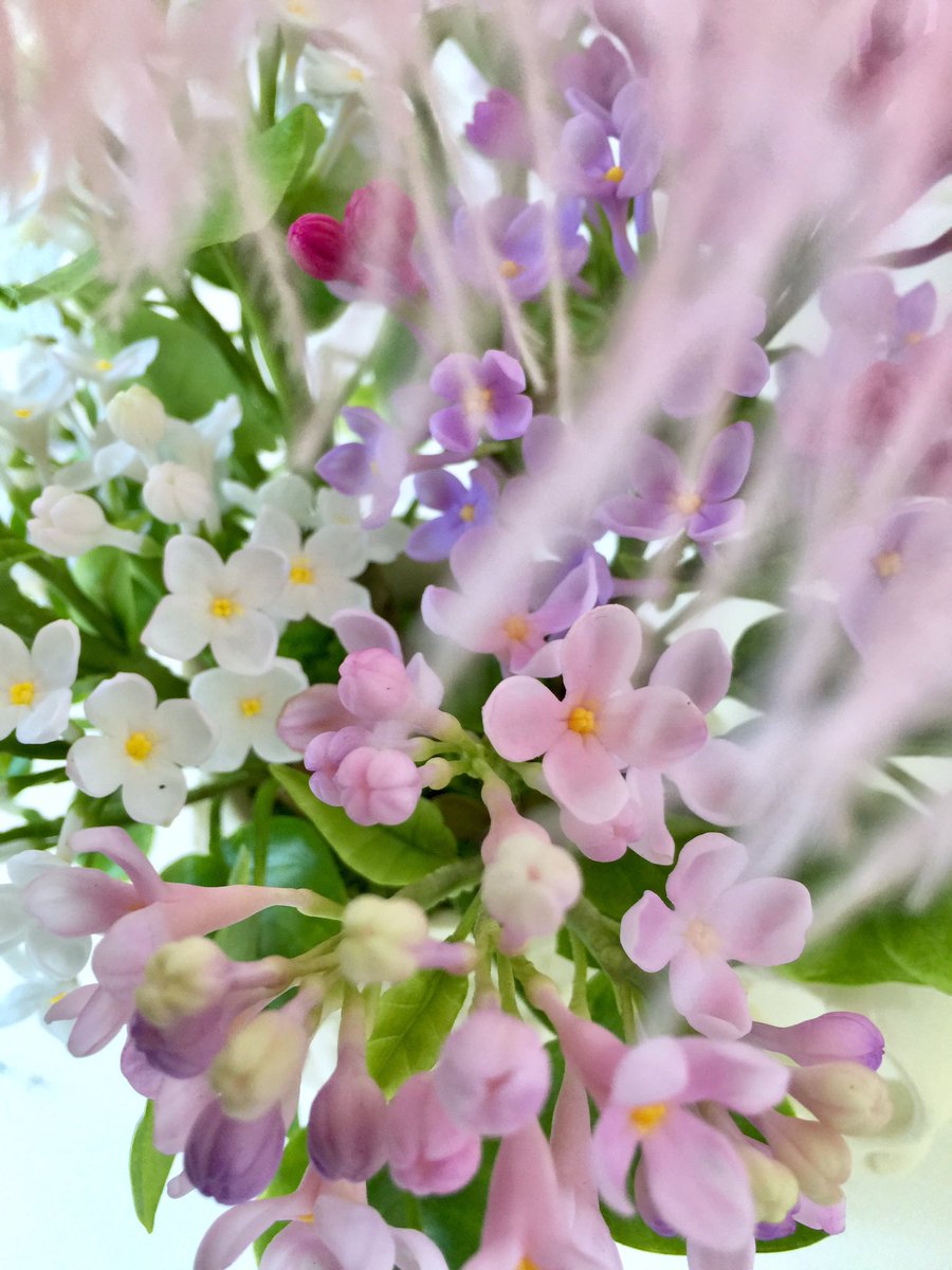 victoriyasr's tweet image. #handmade #interiorcomposition #handmadeflowerspolymerclay #clayflowers #oilpaints #lilac #spring #lilacporcelain #giftwithlove #gift #madewithlove #interior #bouquet #dreamhouse