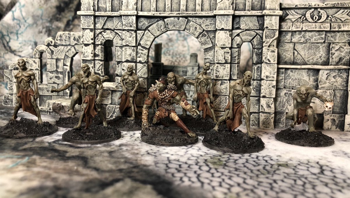 brentsminis's tweet photo. More #Frostgrave #ThawoftheLichLord Bestiary models. Ghoul King, Ghouls, and a Zombie Troll! https://t.co/VSpgyCGPCN