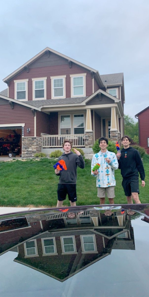 RrerTeam's tweet photo. @ERAssassins @bros_asu  Garry Bum, Mearsy, Justin whirley down🤣 scared to show their face https://t.co/3ThexX14qt