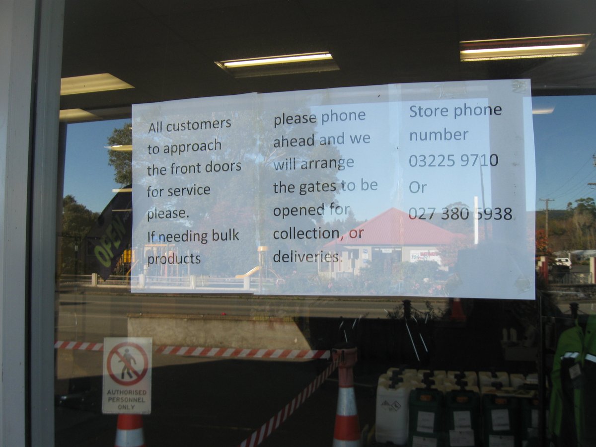 More from the Main St. business photodocumentary series, pre & post-covid: Originally Juliana Price's Crown Hotel, owned by others before it burned down in 1919; then a number of successive motor agents, more recently Wrightsons Garage; now PGG Wrightson store... All photos CC BY
