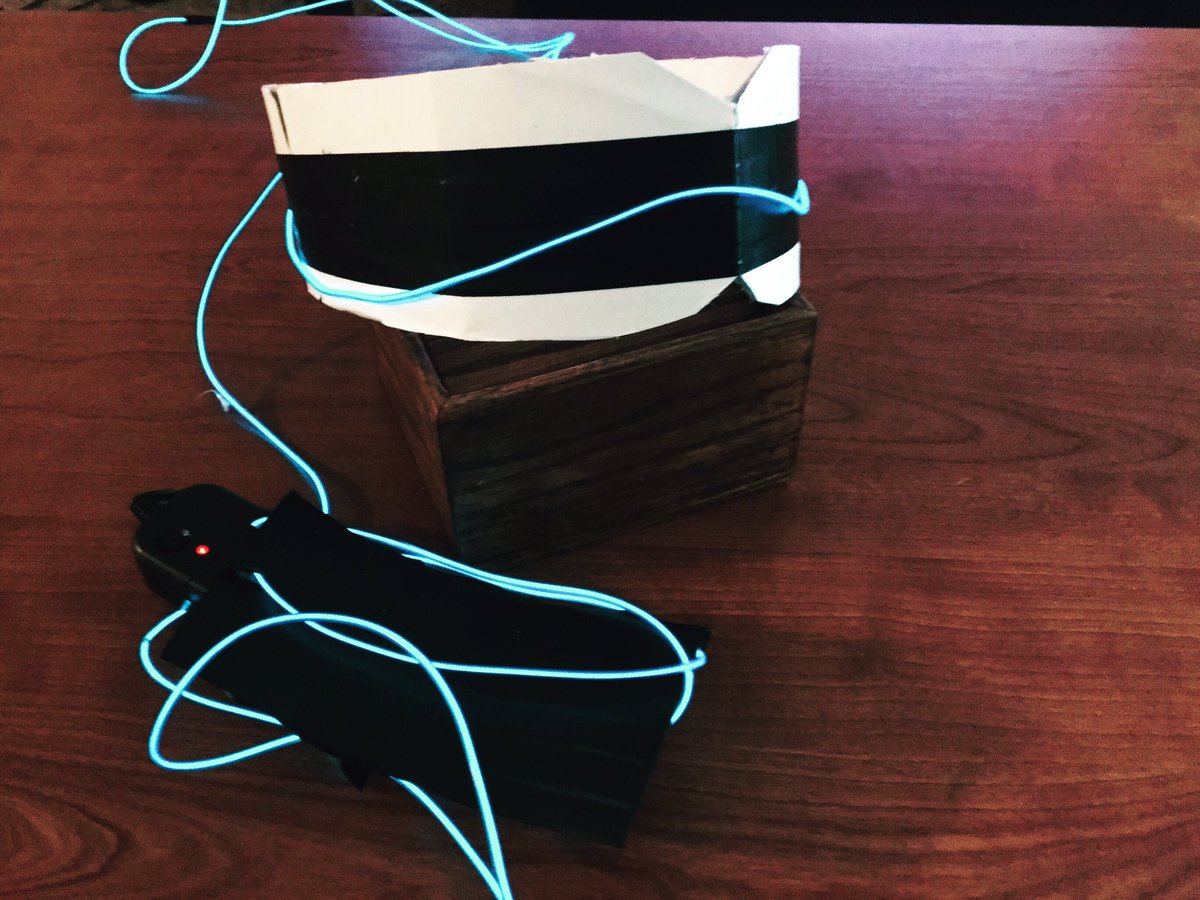 BeyondReel's tweet photo. This was used today as my VR goggles for a prop for a short. #moviescenes #moviestarplanet #moviestarplane #@BeyondReel #cinemahd #vrgaming #vrgame #VR #MovistarFriMusic #moviesonsuntv #filmsemi #Filmmaker #filmmaking #MovistarFriMusic #airbnb https://t.co/QfHeKjYPEu