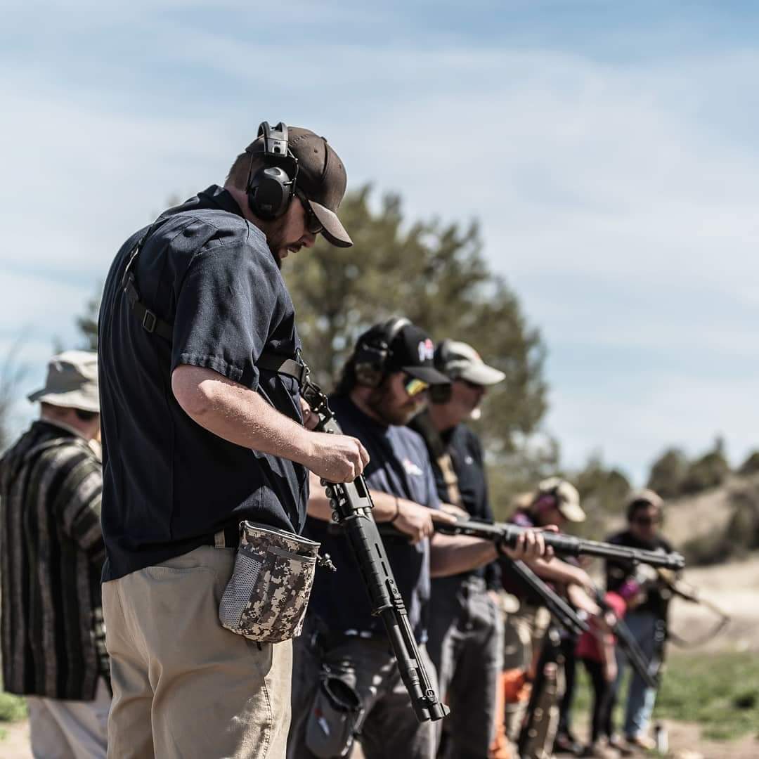 VangComp's tweet image. Quarantine is finished in Arizona! Who wants to go out and shoot?⁠
Thinking of planning something at the Ben Avery Shooting Facility in a couple of weeks. 
#VangComp #2a #freedom #guns #MondayFunday