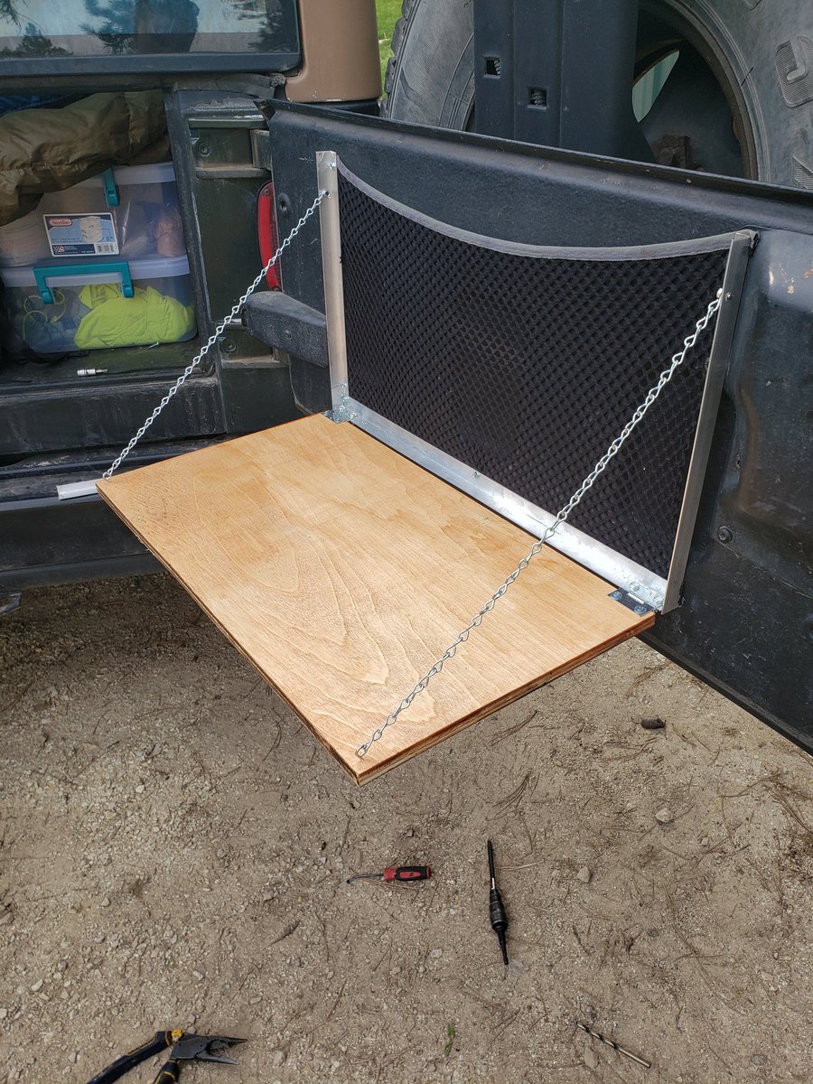 BrokeRoaming's tweet photo. #Jeep camper reno is coming along nicely. Table is built and ready to go! https://t.co/6VvglLXLeJ