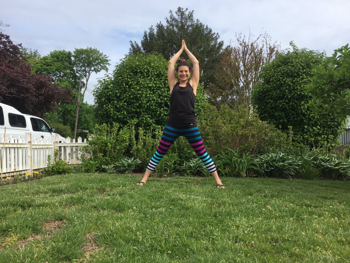 amyzambranoyoga's tweet photo. You can use these moves all week long for a SELf Care Brain Break!! 🙌🏼Warrior Two, Peaceful Warrior &amp; Flying Warrior are ways to feel your strength and power!! 💪🏼Be a Warrior not a Worrier!! 💚#MondayMotivation #GetMovingMonday #SEL #GregorySpecialEducationWeek2020 #selfcare https://t.co/kwx2sQr6eu