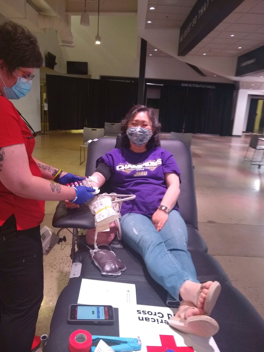 AG_Wright's tweet photo. Ms. Dz and Ms. Eufemia donating a pint or two of blood to support our community!! Great job ladies!! #agwrocks https://t.co/VoDvXpuQsd