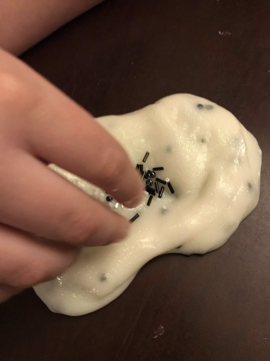 FishBowlFamily's tweet photo. #StayInToSlowTheSpread π¦ π·β€οΈπ
Keeping busy π‘π¬ @elmersproducts #slime
#FishBowlFamily π Approved βοΈ . https://t.co/UUb8HgcvQW