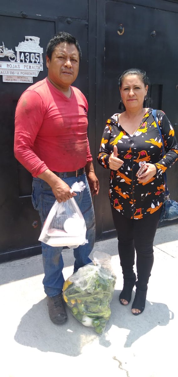 31#DESPENSACENTRALERA para Lidia Peralta Ortega de #LomasdeSanJeronimo es #FanDestacada de nuestro Programa,nos estimula a seguir creciendo, Gracias a <a href="/antonioriveradl/">antonio rivera</a> Presidente de #APCA <a href="/OficialEspiral/">Espiral Comunicaciones Oficial</a> <a href="/polodelara/">Julio Leopoldo De Lara Valera</a> <a href="/SarahiiMunoz/">Sarahii Muñoz</a> <a href="/ElviraGaytanCo1/">Elvira Gaytan Cortes</a> <a href="/ZaraFlores18/">Zara Flores</a>