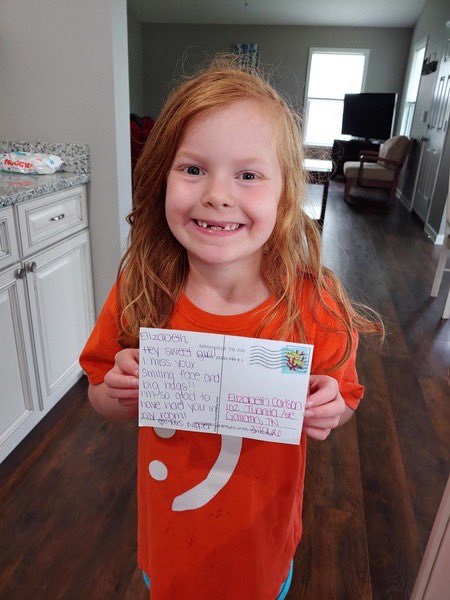 cassie_nipper's tweet photo. Mail day! They were so happy! 💌❤️🥰 #GuildToGreat https://t.co/GsoGlPFfx9