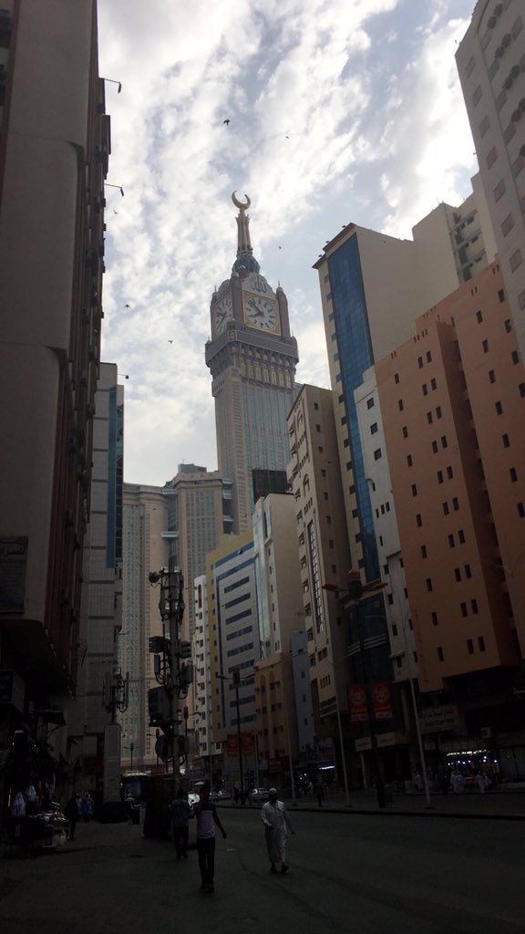 aisha78910's tweet photo. #مرزوقه.   طيب انا تصويري مايتساهل لايكات 🙎🏼‍♀️ والله تصويري https://t.co/wV8OJ3Egow