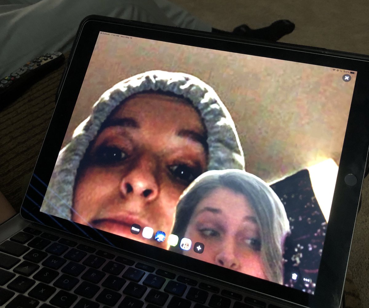 bri_woodworth11's tweet photo. you go into a zoom meeting and see this... wyd? https://t.co/tdZXzljFHb