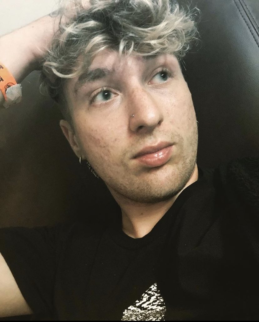 GAEmpowerMEnt's tweet photo. Introducing GAE Policy Council member of the week...

Meet MICHAEL!

Michael is a 20 year old college sophomore. He has spent 6 years in care and will age out this year.

#GAEPC #NothingAboutUsWithoutUs #FosterCare #PolicyCouncil https://t.co/XjFnL2FtNV