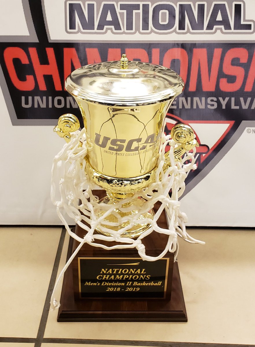 Coachhammett's tweet photo. 5 Years Ago Today I Became Head Coach At PSWB. People Thought I Was Crazy When I Said I'd Recruit The Best Players In The Country, Build A Winning Culture And Win A National Championship. In 5 Years We Did That And MORE...
#PSWBHOOPS #PopsForever #EverythingForPops https://t.co/BrtO0gF0VU