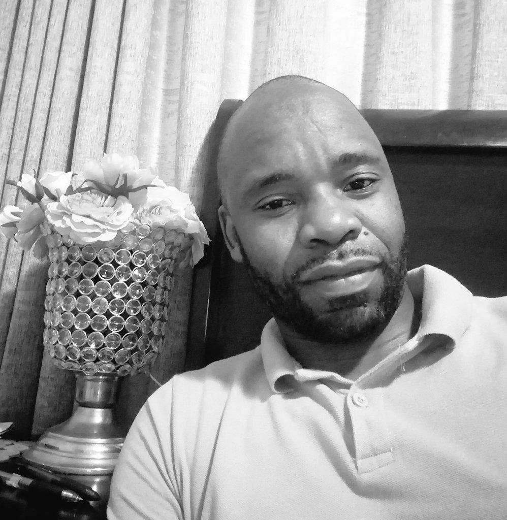 Donald_KingPDK's tweet photo. Allow no one to ever box you to their preconceived ideas of how or whom they think you should be. That's just how slavery always begin... #MindCapture #AlwaysBeYourself #lockdown2020 https://t.co/CvjlhTVbHJ