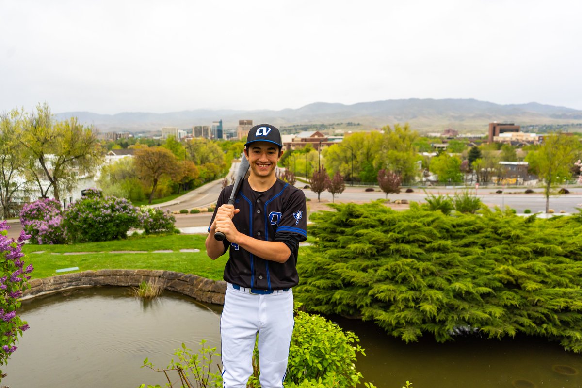 GoCVCS's tweet image. Baseball Class of 2020

Matt Dwonch #SeniorNight

#GoCVCS #CHARGERPOWER