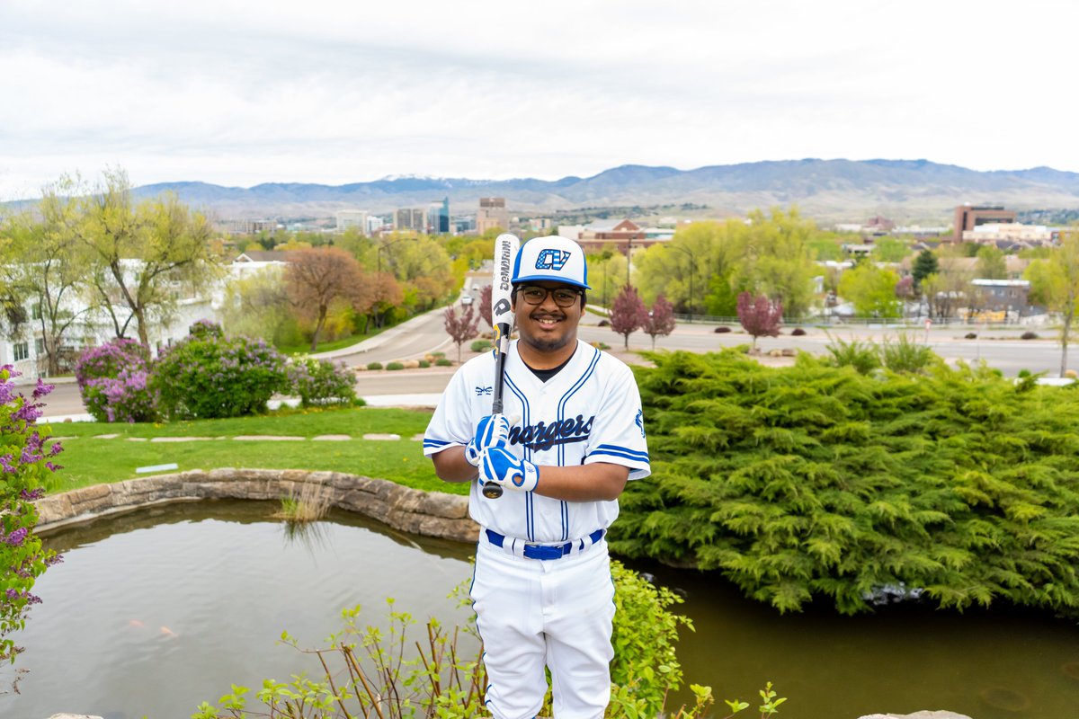 GoCVCS's tweet image. Baseball Class of 2020

Matt Moten #SeniorNight

#GoCVCS #CHARGERPOWER
