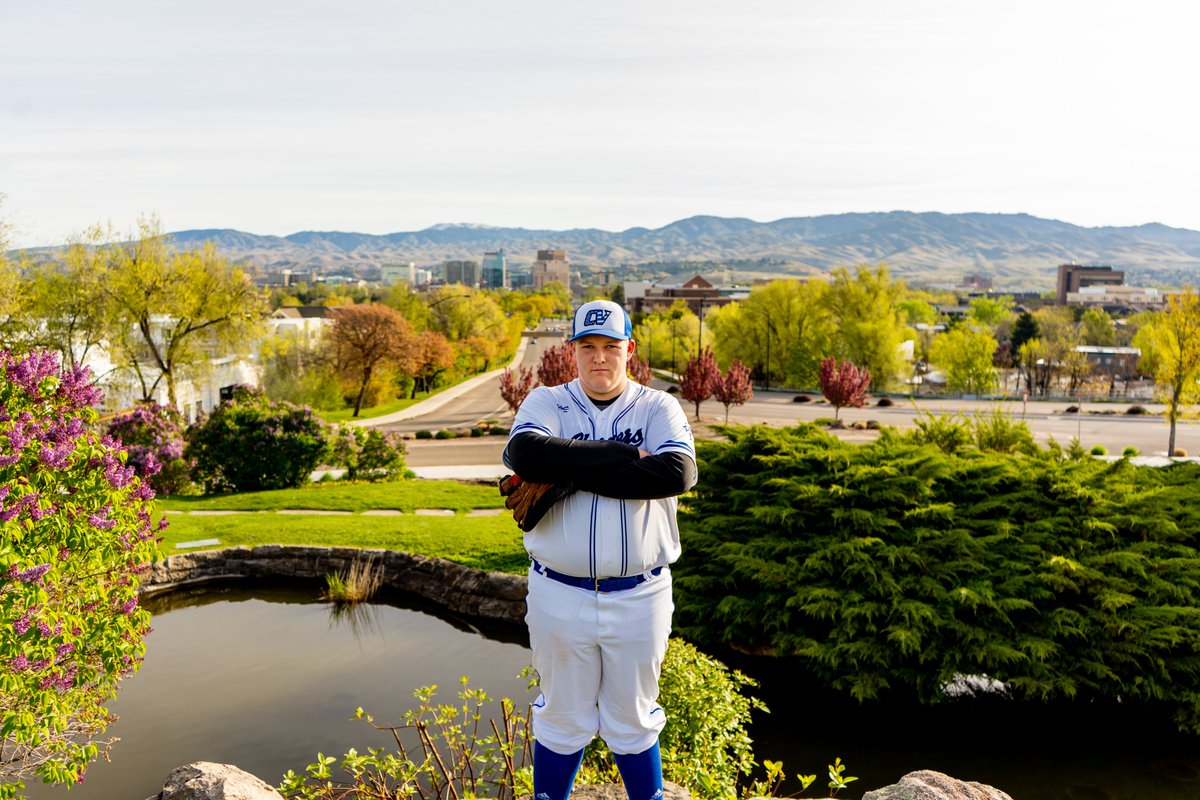 GoCVCS's tweet image. Baseball Class of 2020

Milton Miller #SeniorNight

#GoCVCS #CHARGERPOWER