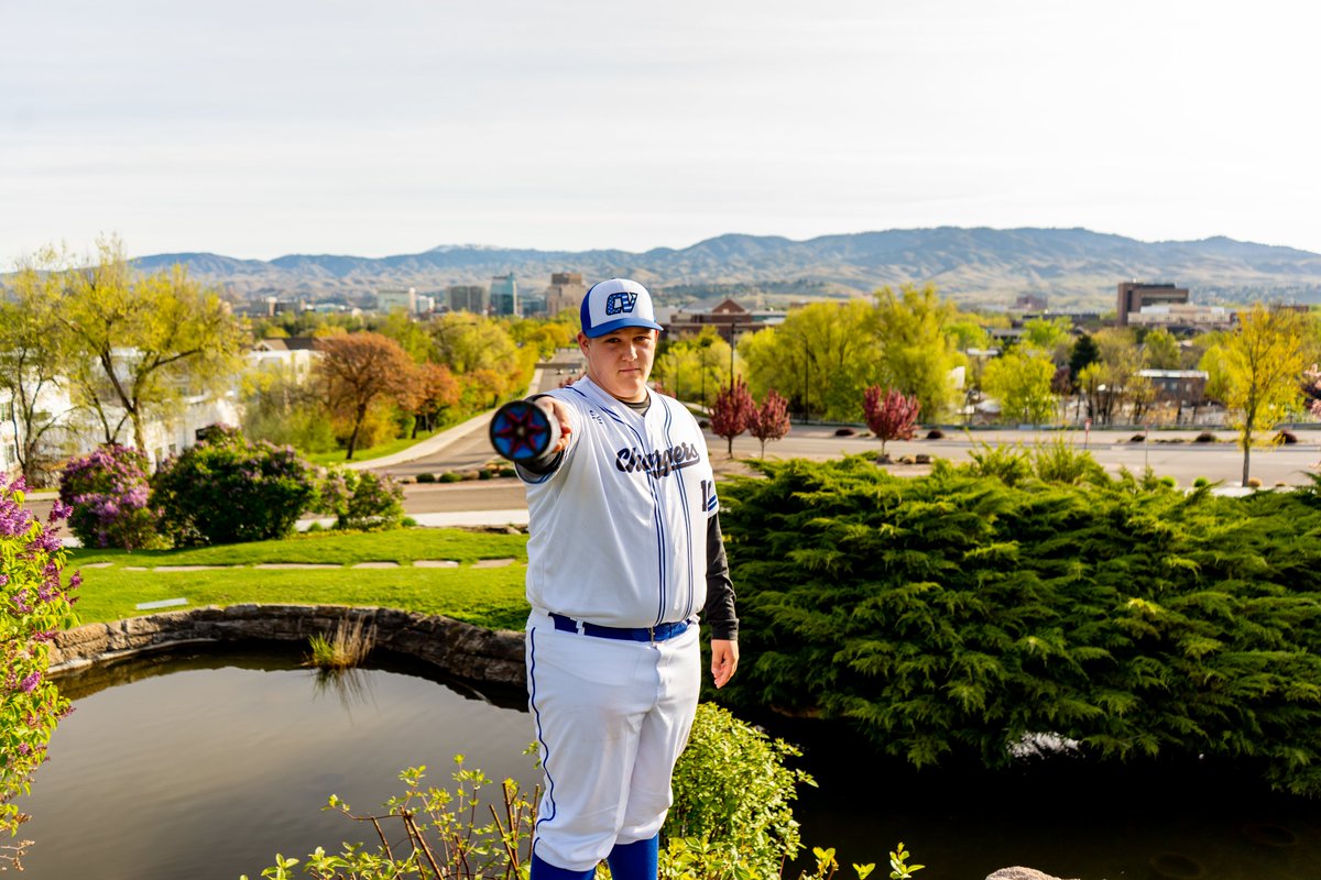 GoCVCS's tweet image. Baseball Class of 2020

Milton Miller #SeniorNight

#GoCVCS #CHARGERPOWER