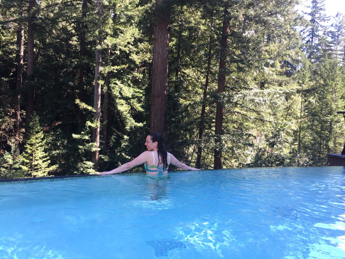 Melanie Woodrow tweet media