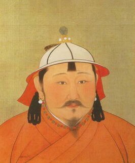 3】Tibet's history reads a little differently.In the thirteenth century, Emperor Kublai Khan created the first Grand Lama.Several centuries later, the Emperor of China sent an army into Tibet to support the Grand Lama.Fact: The first Dalai Lama was installed by a Chinese army.