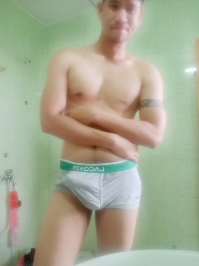 adam men spa 016887439 tweet media