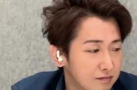 たまご على تويتر なあ 誰か大野智にairpods Proの付け方違うって教えてあげてよ