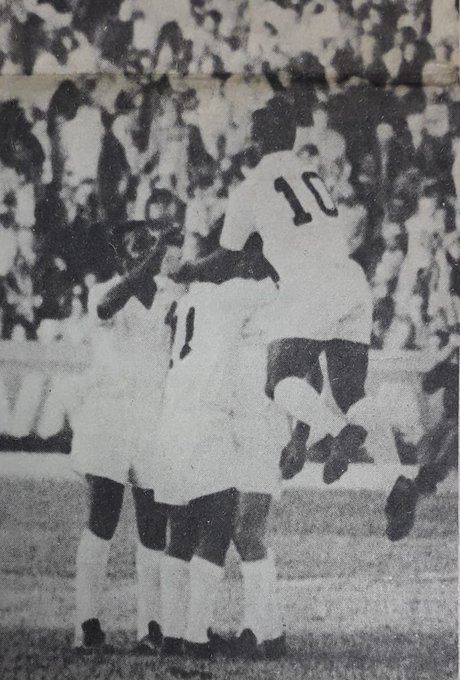 On this same day, in 1968, Santos beat Palmeiras 3-1, in the middle ...