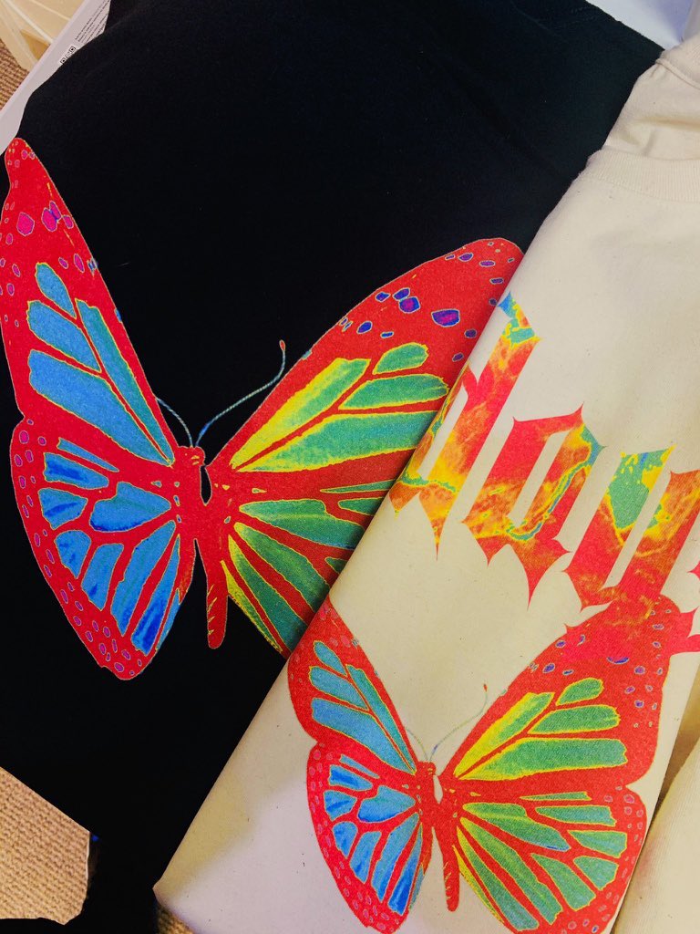 Losteffects's tweet image. I’m giving a few of these away
Retweet to join and DROP YOUR SIZE!🦋🦋