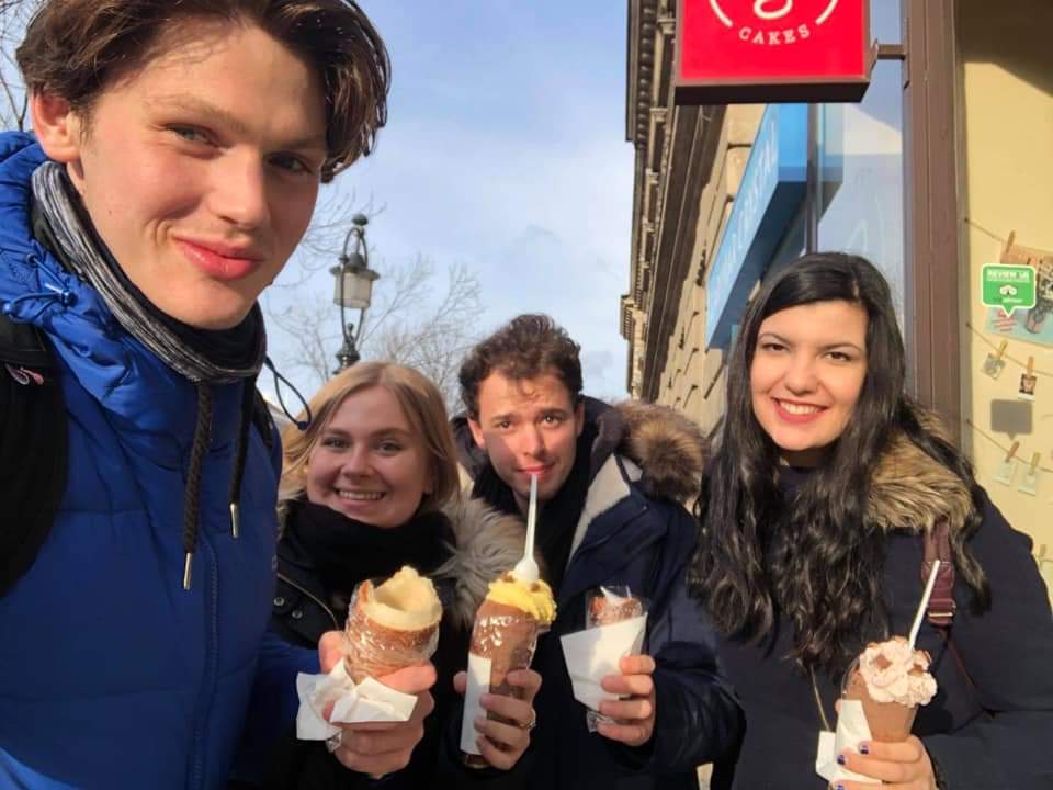 hostasister_'s tweet photo. A great way to make new friends.
#traveltheworld #travelblogger #solotravel #travel #sheisnotlost #nomad #digitalnomad #nomadlife #nomadgirls #worldnomads #girlslovetravel #nomadicmatt #budgettravel #girlswhotravel #womenwhotravel #lonelyplanet #globetrotter
#worldpackers https://t.co/GrAzpT2tNf