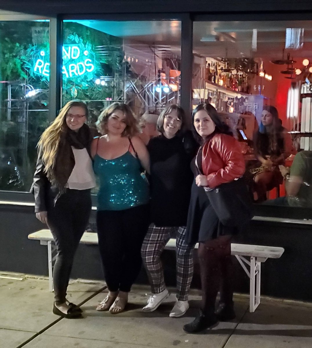 hostasister_'s tweet photo. A great way to make new friends.
#traveltheworld #travelblogger #solotravel #travel #sheisnotlost #nomad #digitalnomad #nomadlife #nomadgirls #worldnomads #girlslovetravel #nomadicmatt #budgettravel #girlswhotravel #womenwhotravel #lonelyplanet #globetrotter
#worldpackers https://t.co/GrAzpT2tNf