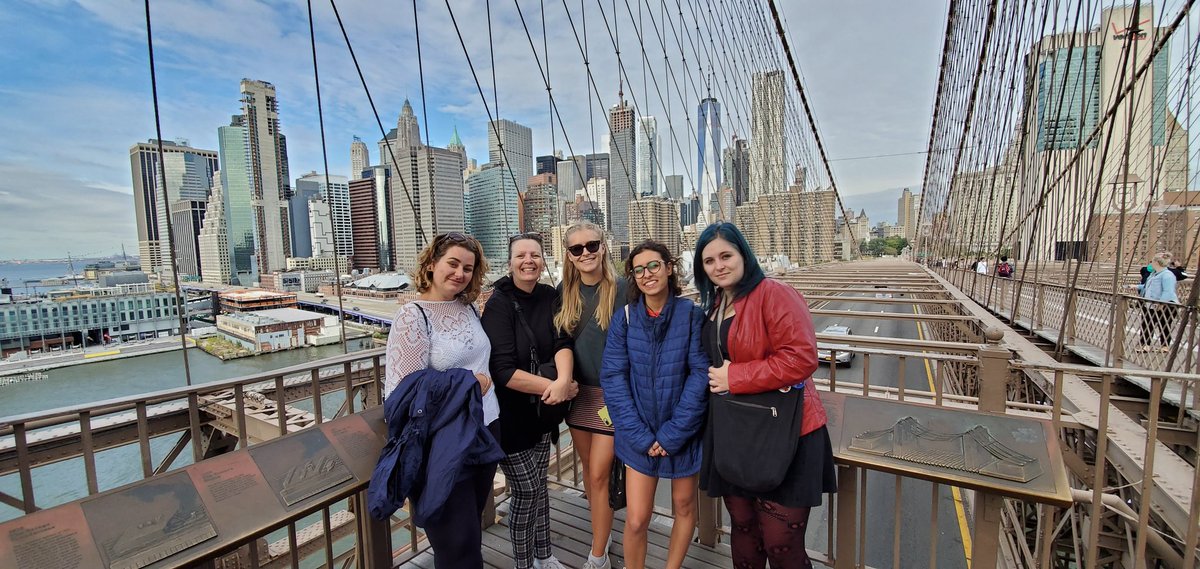 hostasister_'s tweet photo. A great way to make new friends.
#traveltheworld #travelblogger #solotravel #travel #sheisnotlost #nomad #digitalnomad #nomadlife #nomadgirls #worldnomads #girlslovetravel #nomadicmatt #budgettravel #girlswhotravel #womenwhotravel #lonelyplanet #globetrotter
#worldpackers https://t.co/GrAzpT2tNf