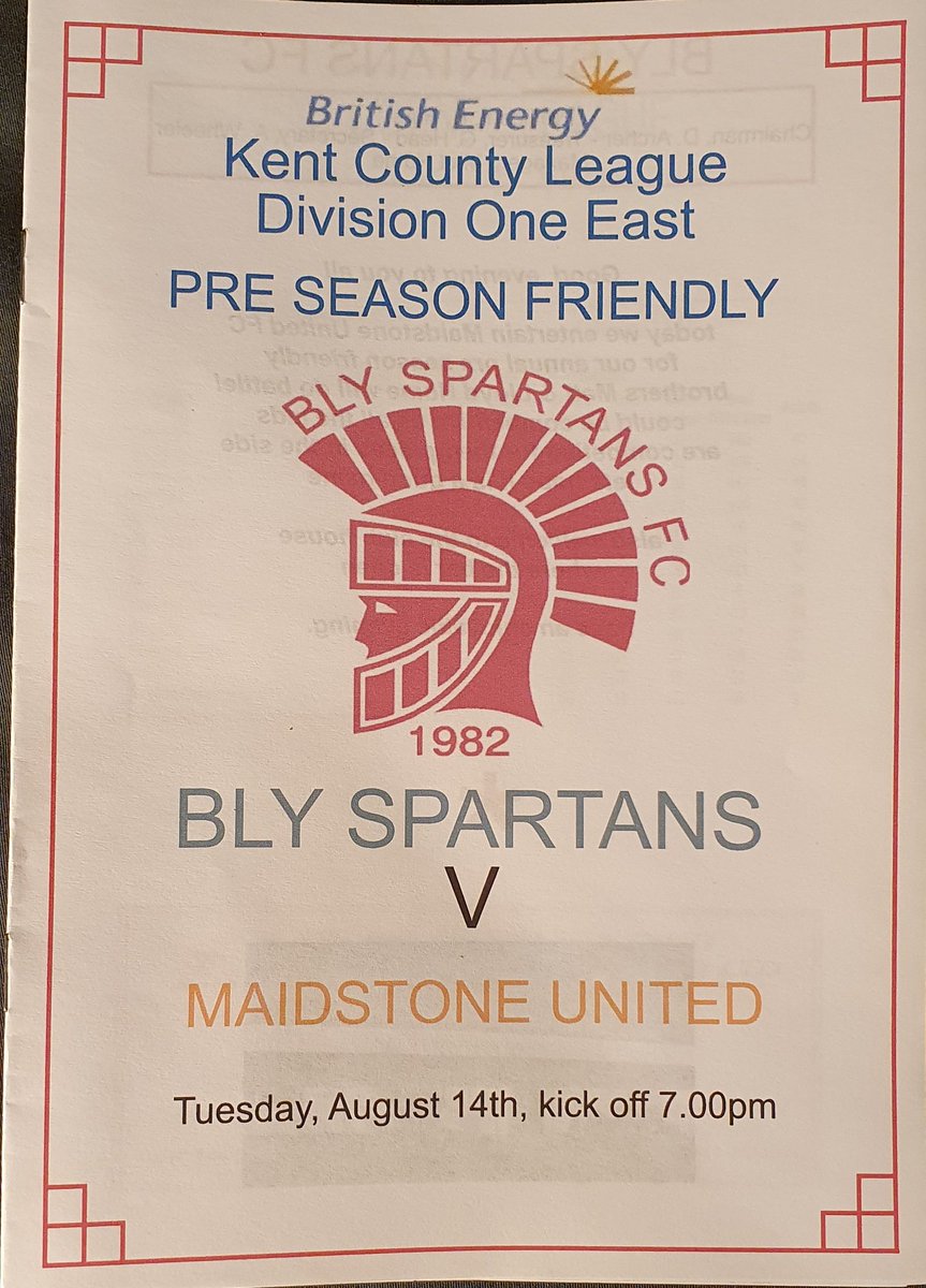 robtheobserver1's tweet photo. @NonLeagueFooty @NonLgeProgs @NonLeagueCrowd Here's the start of some #BProgs and Blyth Spartans and their lesser known namesake in Kent, who later became Rochester United later changing their famous badge to incorporate more emblems from the city....
Includes one from a friendly with Maidstone that included Chris Smalling https://t.co/yMb4OAW7hB