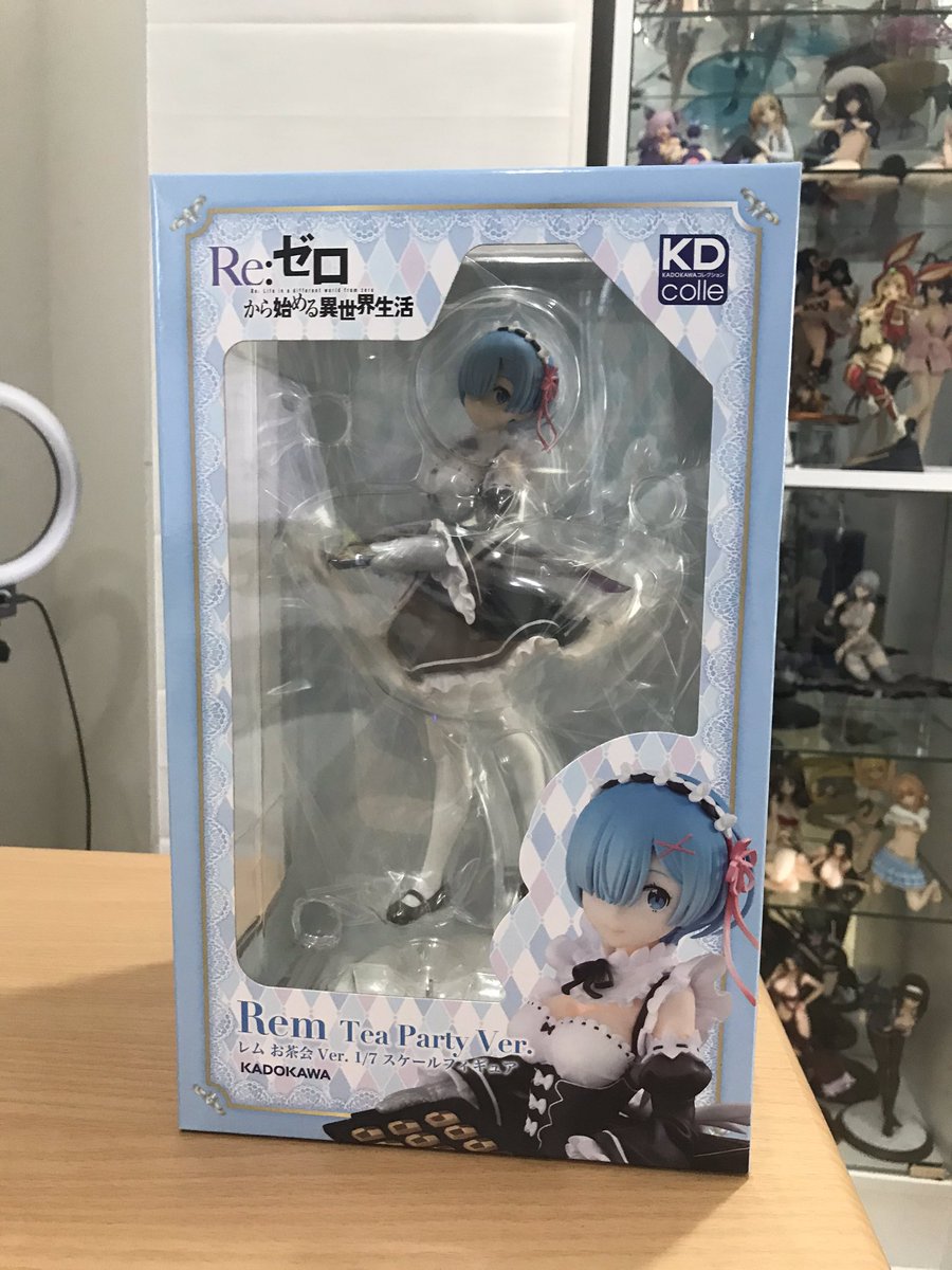 Kadokawaより発売したリゼロのレム ラム エミリアの三人のフィギュアが揃う事でお茶会が完成する Togetter Kadokawaより発売したリゼロのレム ラム エミリアの三人のフィギュアが揃う事でお茶会が完成する Togetter