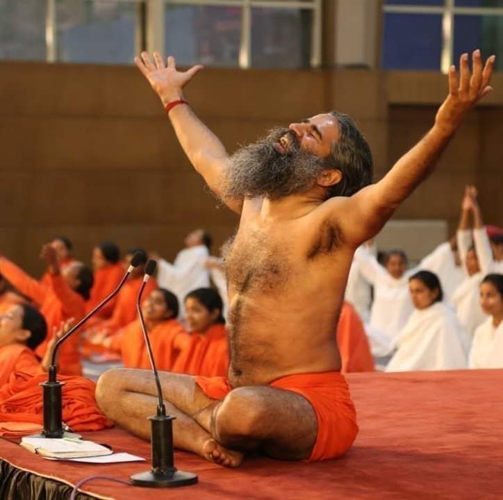 सर्दी गर्मी बरसात सभी प्रकार की अनुकूल व प्रतिकूल परिस्थितियों में गांव गांव जाकर अंतिम व्यक्ति तक स्वास्थ्य लाभ पहुँचा रहे।
#महाराष्ट्र_पतंजलि_योगशिक्षक
<a href="/pyptharidwar/">Patanjali Yogpeeth, Haridwar</a> <a href="/aasthatvchannel/">Aastha Channel</a> <a href="/yogrishiramdev/">स्वामी रामदेव</a> <a href="/PypAyurved/">Patanjali Ayurved</a>