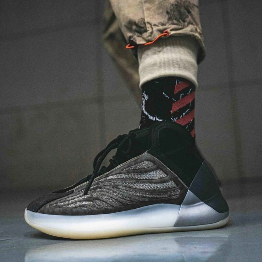 Adidas Yeezy QNTM Barium UK 11 Brand New with.
