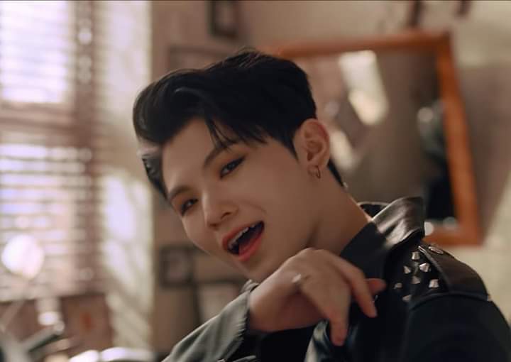 jihoon& #39;s soft stans don& #39;t open this thread.