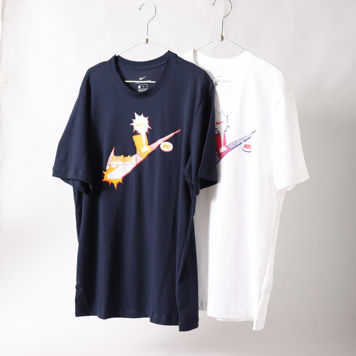 Atmos Now On Sale Nike As M Nsw Tee Ftwr 1 Hbr Tee イラストチックのロゴなど まるで漫画の1コマを抜き出したようなデザインとなっております T Co Scqyw5itmo