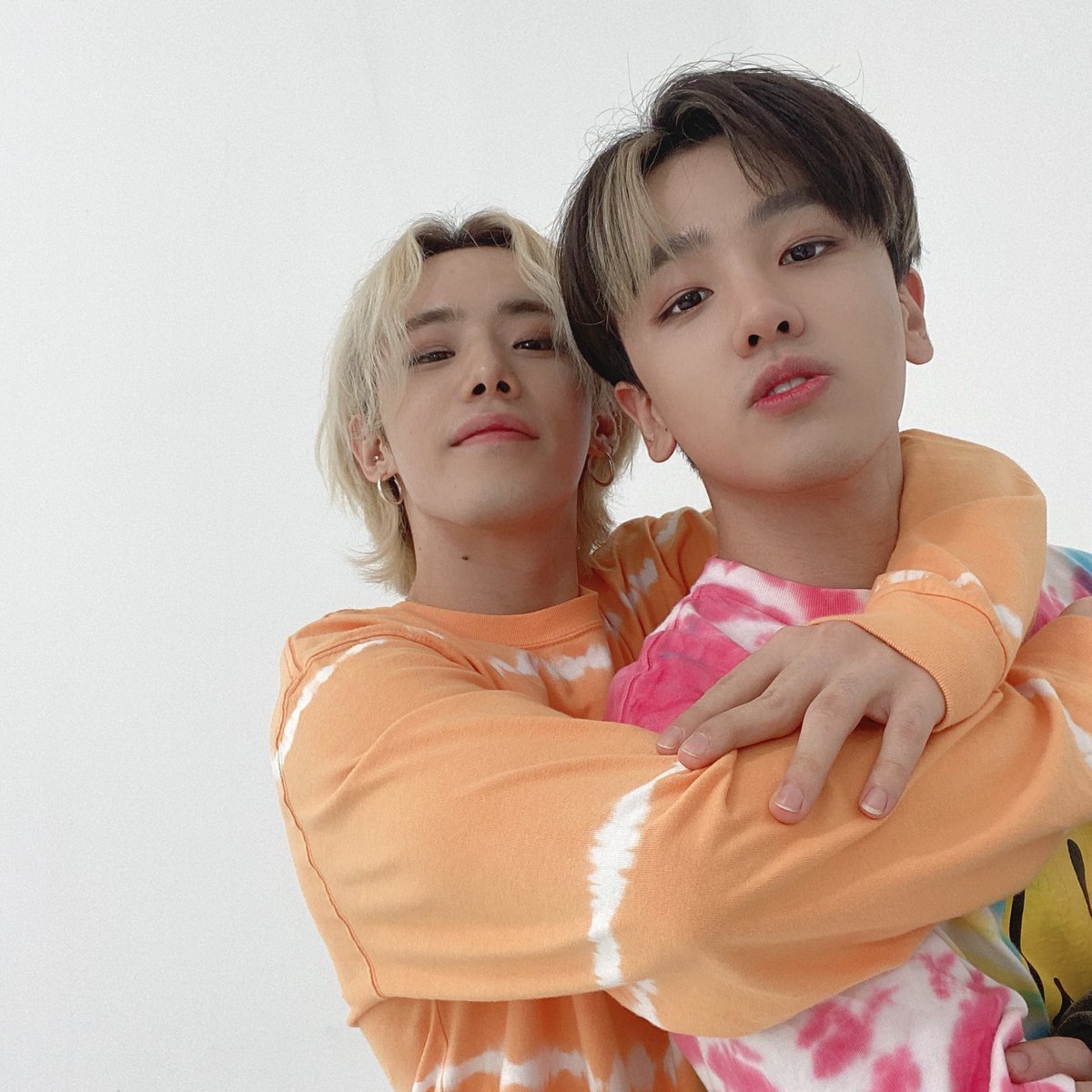 [#1TEAM #루빈 #RUBIN]
이브라더스 🙂