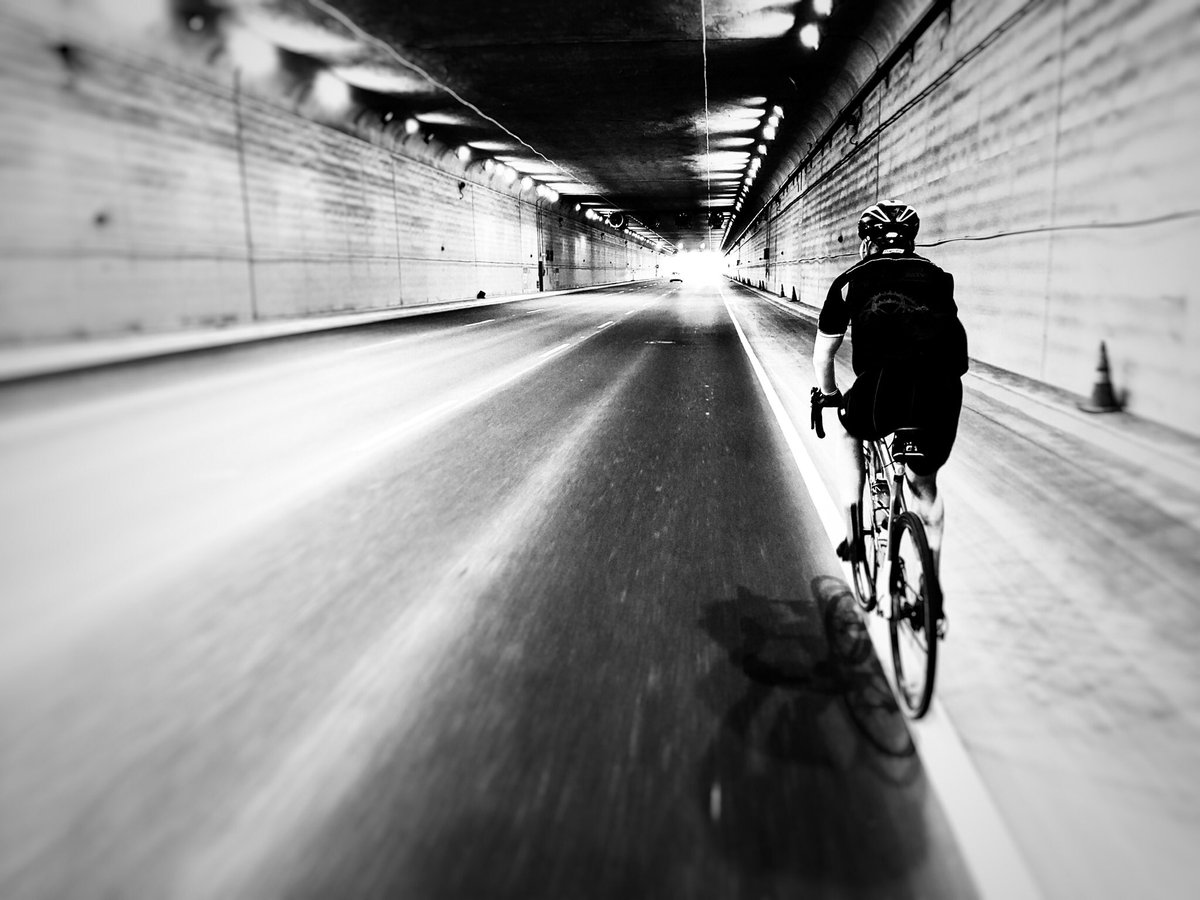 lavalstgermain's tweet image. I’ve taken off from it, landed on it &amp;amp; ridden under it: CYYC RWY 17L/35R #pilotviews #avgeek #crewlife #cyclinglife