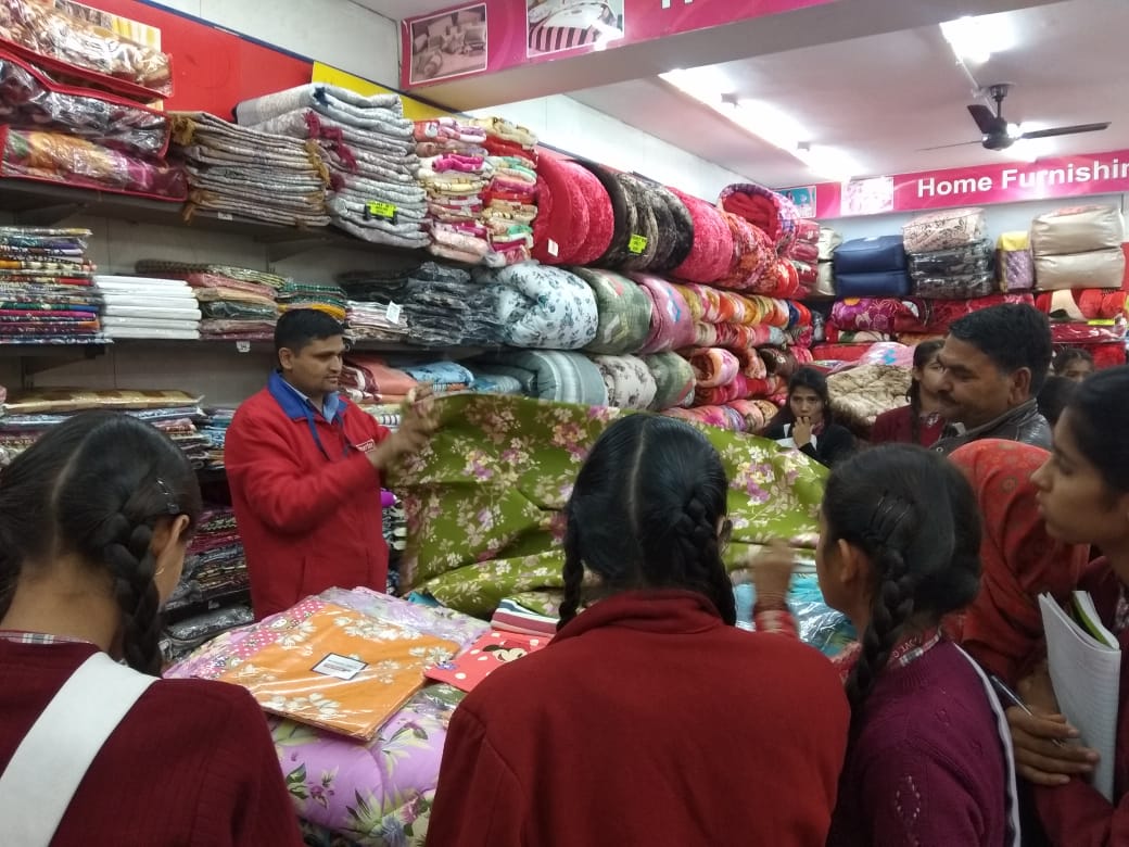 BABLEINDIA's tweet photo. #throwback
Our team NSQF, Himachal Pradesh organized an institutional visit for the students at Amartex Retail Showroom, aiming to provide with practical knowledge in the retail sector.
@SamagraShiksha 
@NSDCINDIA 
@MSDESkillIndia 
@DrRPNishank 
@Ved11 https://t.co/vXcReyueUw