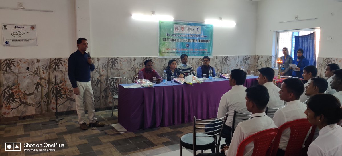 BABLEINDIA's tweet photo. #throwback
A Certification Ceremony was organized by our team of Ara centre in Bihar, aiming to felicitate our Retail candidates with govt. authorised certificates, under the #DDUGKY  program. 
@brlps_jeevika 
@jeevikaskilla 
@sanjaykabir4
@khanusaman 
@maheshkumairm https://t.co/TkK3q2O59o
