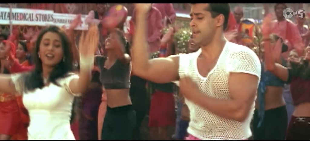  #SalmanKhan Thread As A Singer :-  First Song  #ChandiKeDaalPar starring Salman Khan and Rani Mukherjee from the movie  #HelloBrother