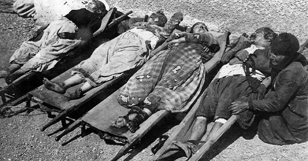 THREAD: Today we commemorate the Greek Genocide victims of Pontus, killed by Ottoman & Kemalist forces. 1 million Greeks were massacred - 353,000 of them from Pontus alone.We will never forget even if Turkey continues to deny it. #PontosSoykırımıAnmaGünü #GreekGenocide