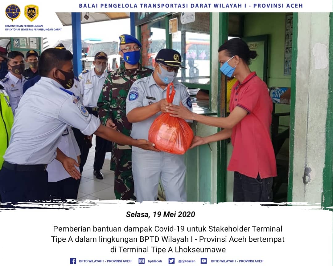 bptdaceh's tweet photo. Selasa, 19 Mei 2020
Pemberian bantuan dampak Covid-19 untuk Stakeholder Terminal Tipe A dalam lingkungan BPTD Wilayah I - Provinsi Aceh bertempat di Terminal Tipe A Lhokseumawe
#kemenhub151 #kemenhub #perhubungan #bptd #bptdaceh #perhubungandarat #hubdat #ditjenhubdat #mitradarat https://t.co/waeEwZd9X9