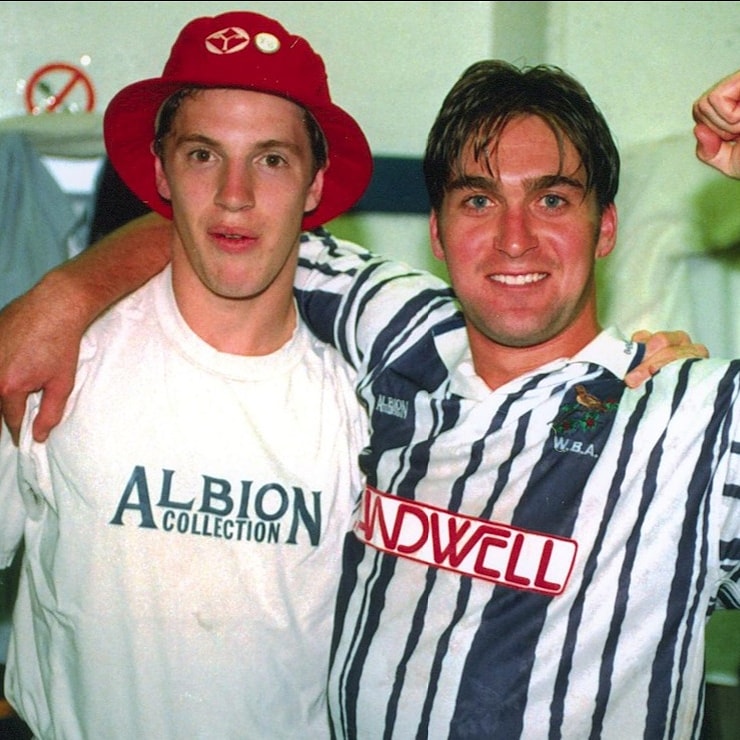 daddyrave14's tweet photo. @WBA On target on a never to be forgotten night at #thehawthorns on this day in 1993 ... ⚽️⚽️ #andyhunt #ianhamilton https://t.co/42KDb8gYDy